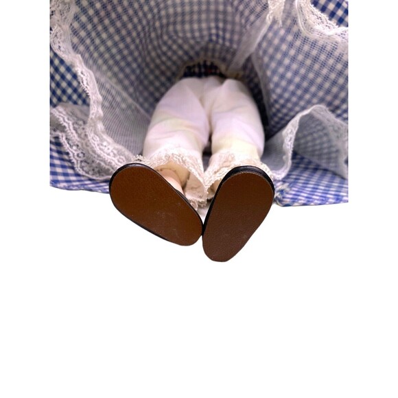 Porcelain Doll With Stand Traditional Dress With Removable Tulle Poof - Picture 8 of 11